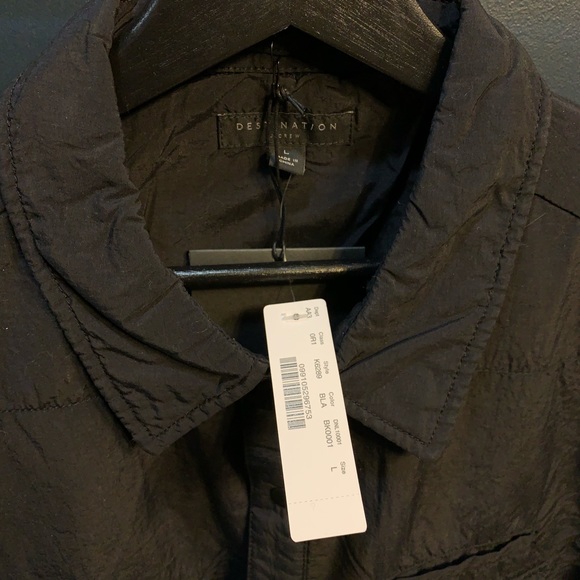 Destination garment-dyed packable nylon jacket - Picture 3 of 8